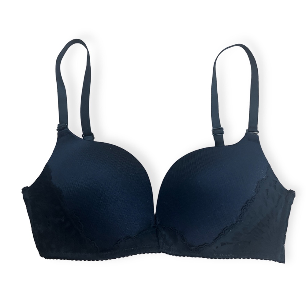 Black Lace Deep V Push Up Bra NWOT